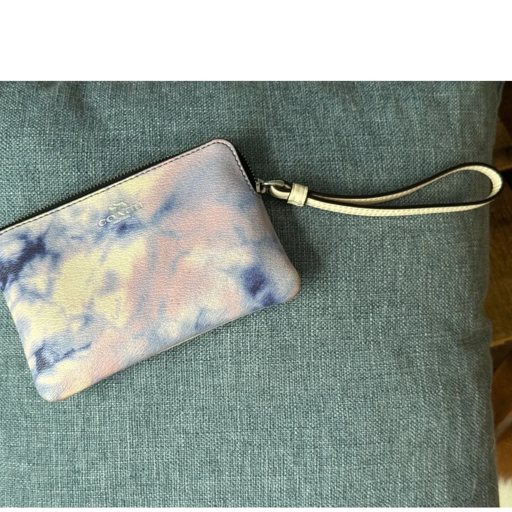 Coach Corner Zip Wristlet Tie Dye Blue Pink Purple Leather C4565